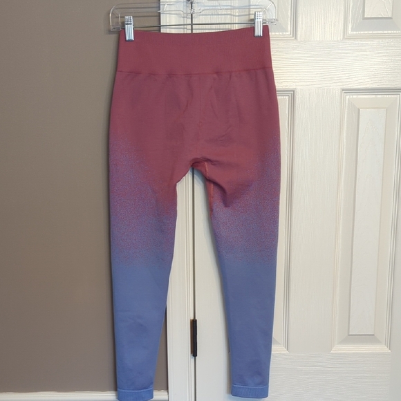 Gymshark Adapt Ombre Pink and Blue Seemless Leggings - Picture 5 of 8